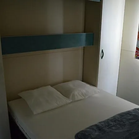 La Croix Du Sud 4* סן טרופז