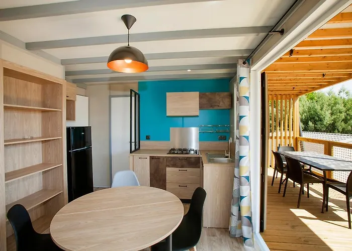 Kamp alanı La Croix Du Sud 4*