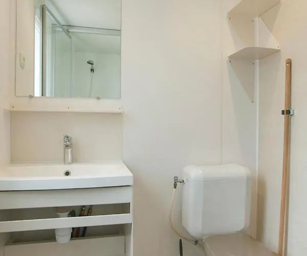 Kamp alanı La Croix Du Sud 4*