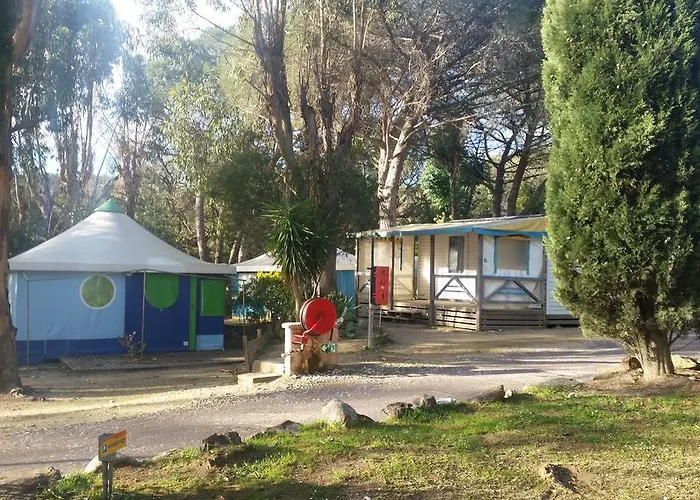 La Croix Du Sud Kamp alanı
